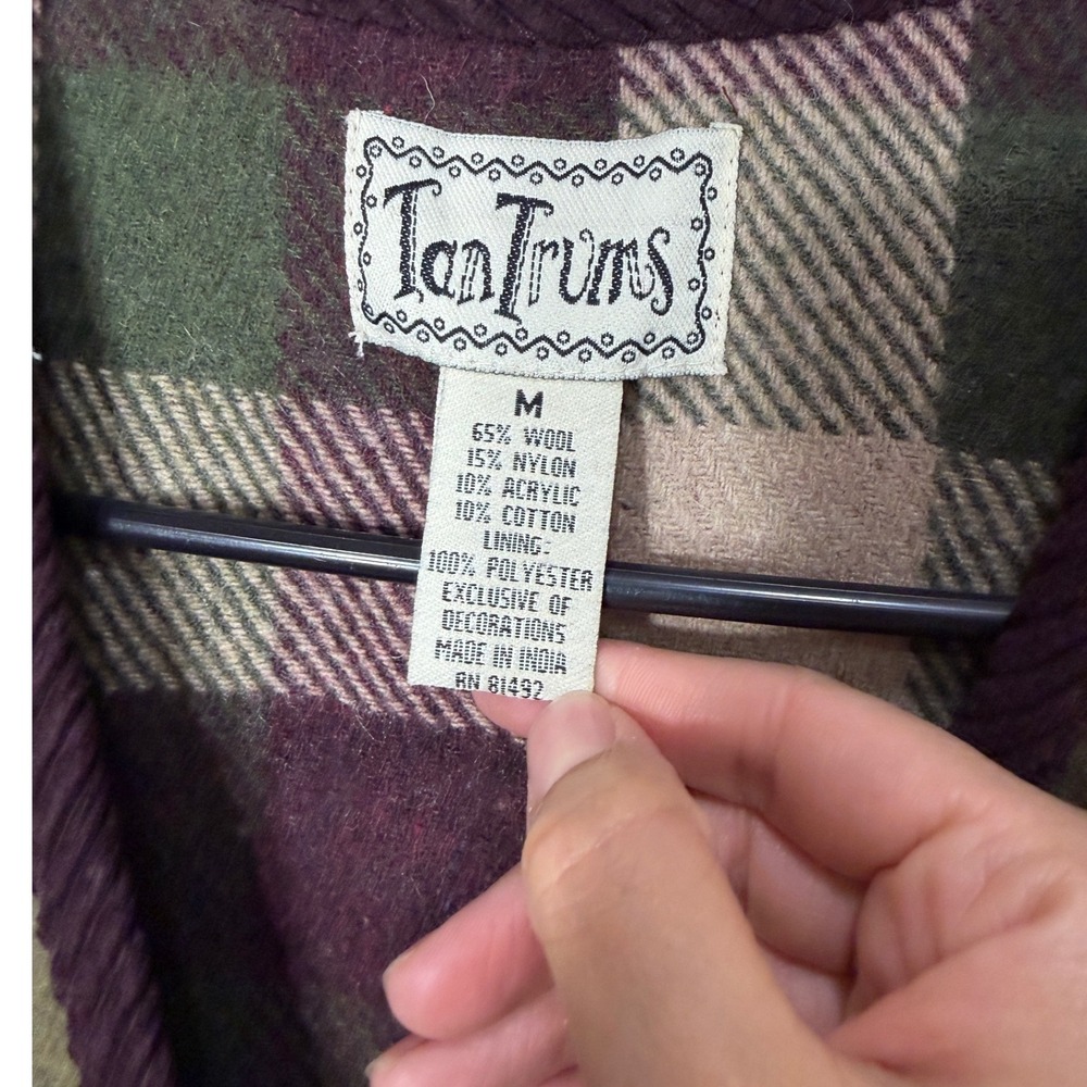 Vintage TanTrums Wool Blend Embroidered Plaid Vest Green Burgundy Womens Medium - Picture 4 of 5